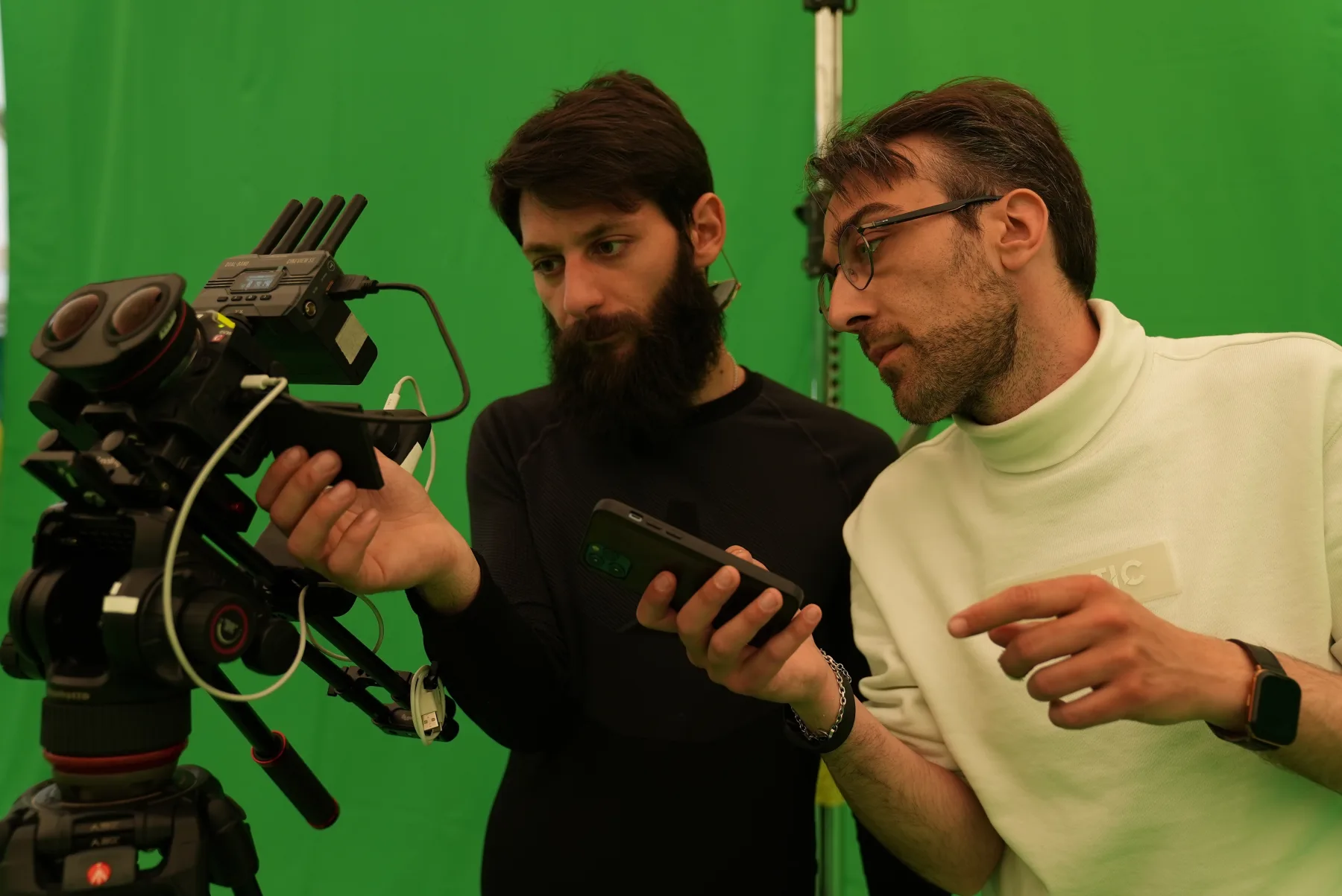 Luna Dolph – The Lost Echo: camera green screen
