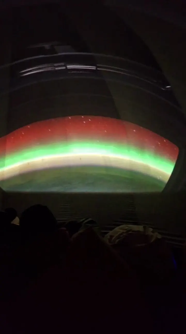 Proiezioni immersive per bimbi: proiezione fulldome scientifica bambini